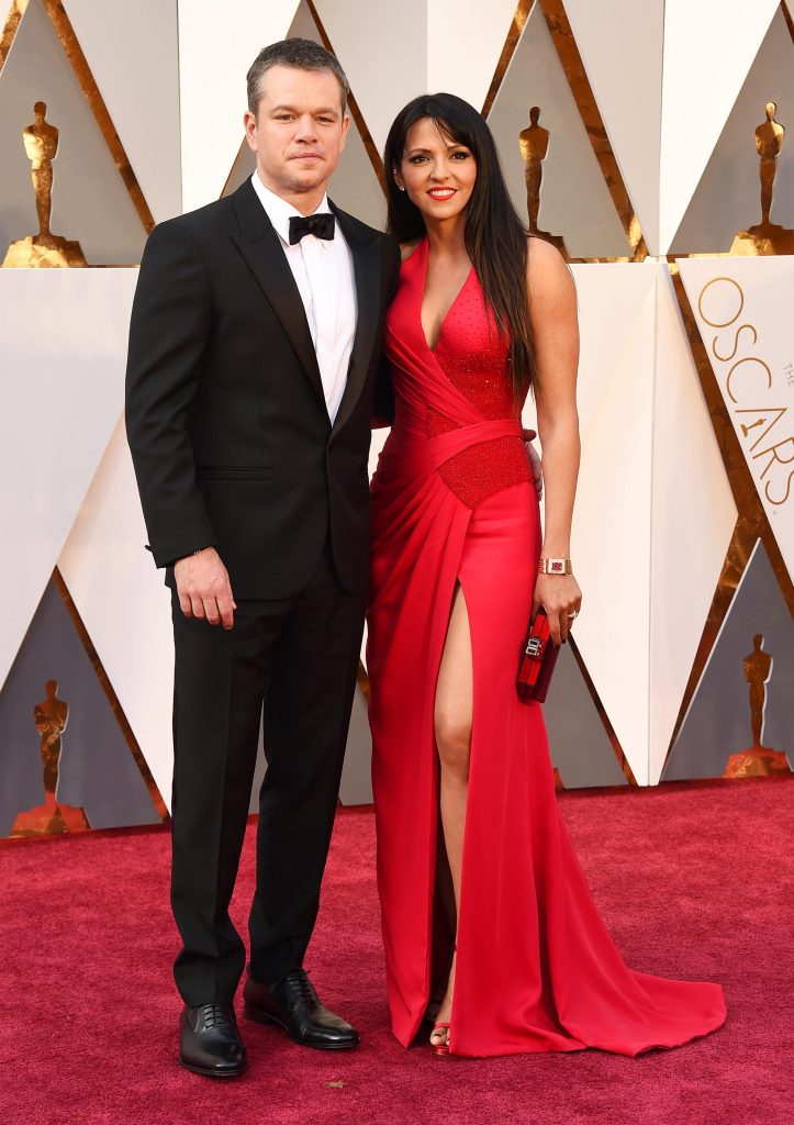 Matt Damon e la moglie Luciana Barroso in Versace