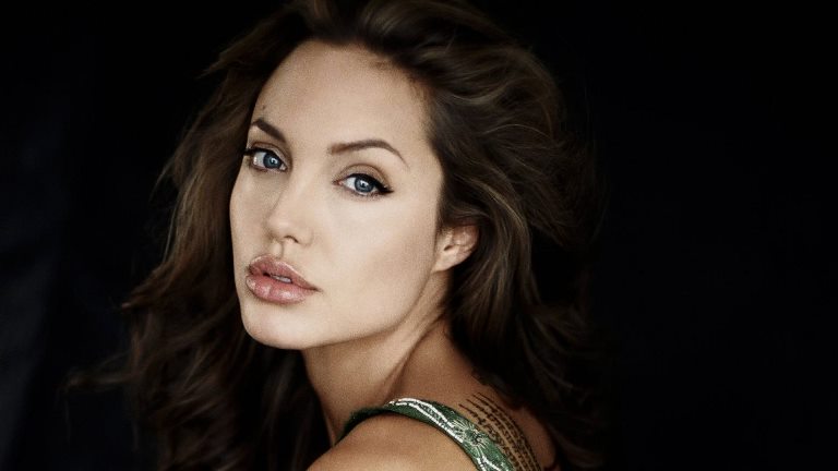 Megara - Angelina Jolie
