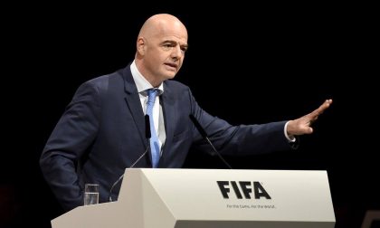 Mercato, la Fifa tende la mano ai giocatori stranieri di Ucraina e Russia: liberi fino al 30 giugno