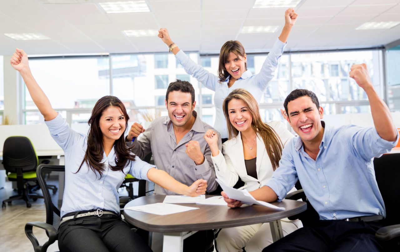 18 cose che le persone di successo fanno nei primi 10 minuti di lavoro
