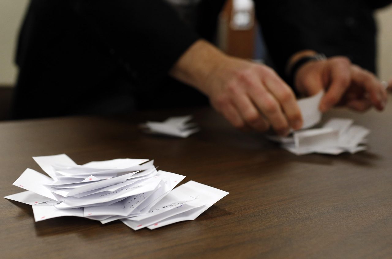 Che cosa sono di preciso i caucus e perché stupisce l’esito dello Iowa