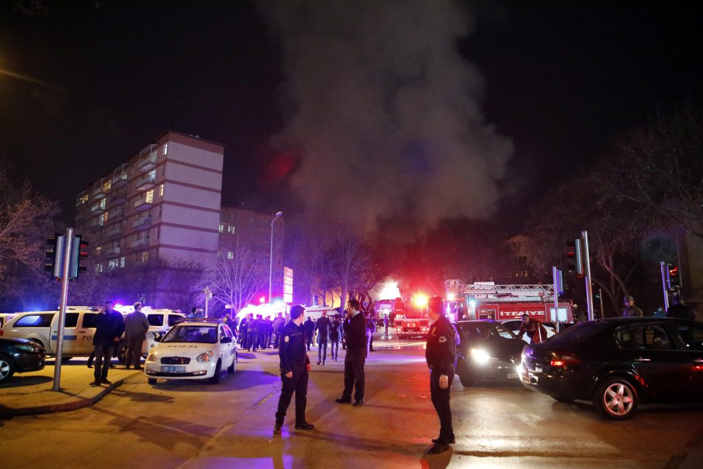 Autobomba Ankara: governo, '28 morti, anche civili'