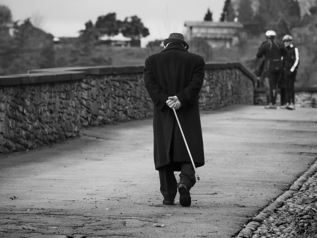 Luca Ponti, Al passo coi tempi