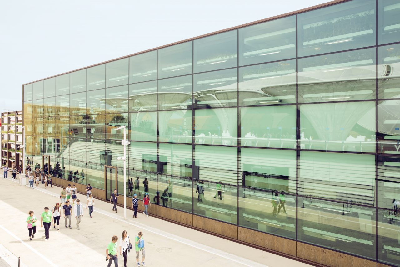 Dalla strada al padiglione del Kuwait Che cosa succede a Val Brembilla?