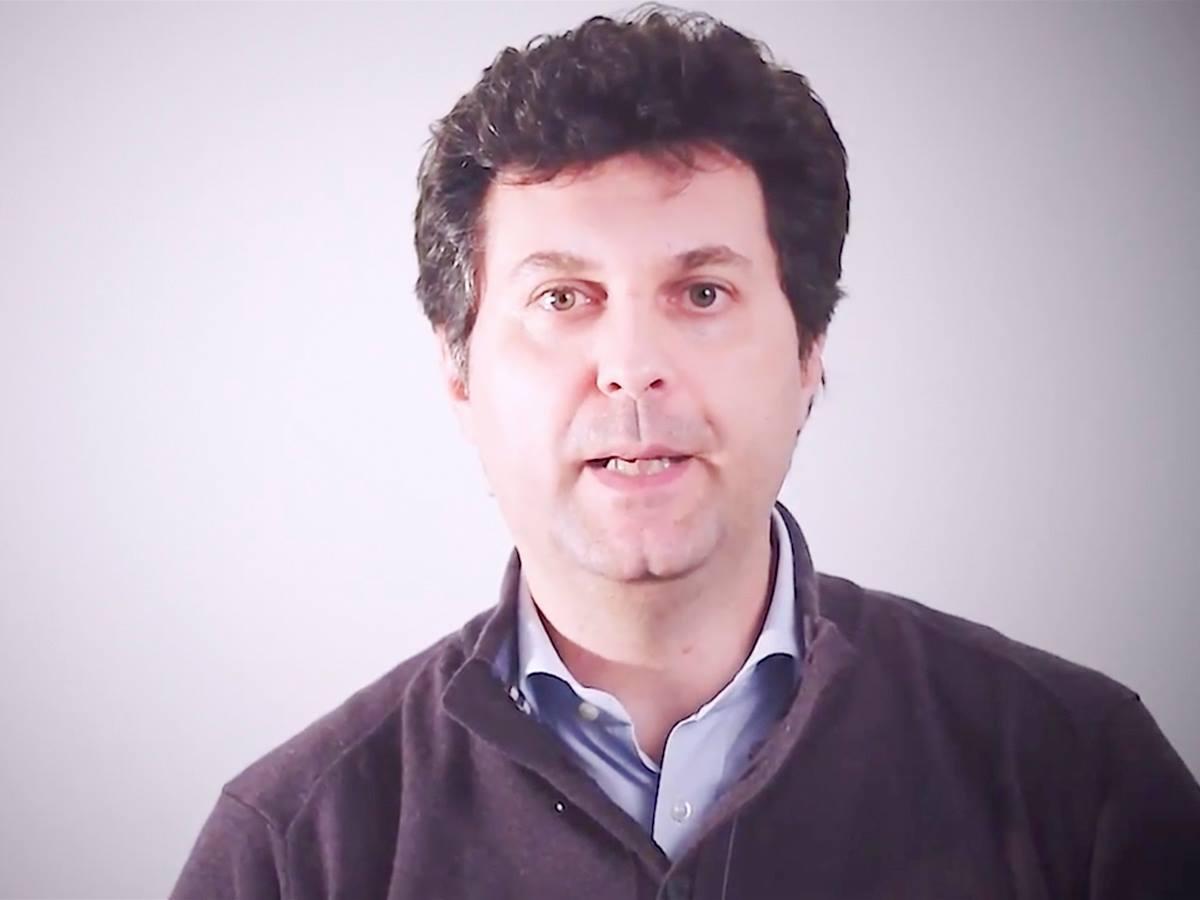 C’è un brianzolo (tifoso juventino) che vuole fare il sindaco a Napoli