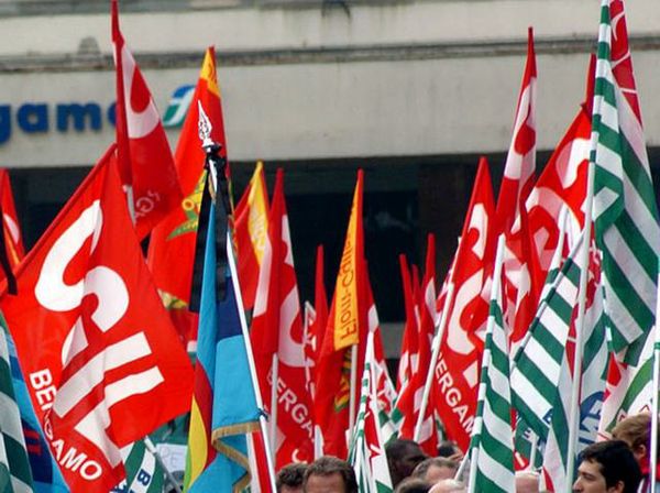 Come vanno i sindacati? Il sondaggio è impietoso: «Non fanno i sindacati»