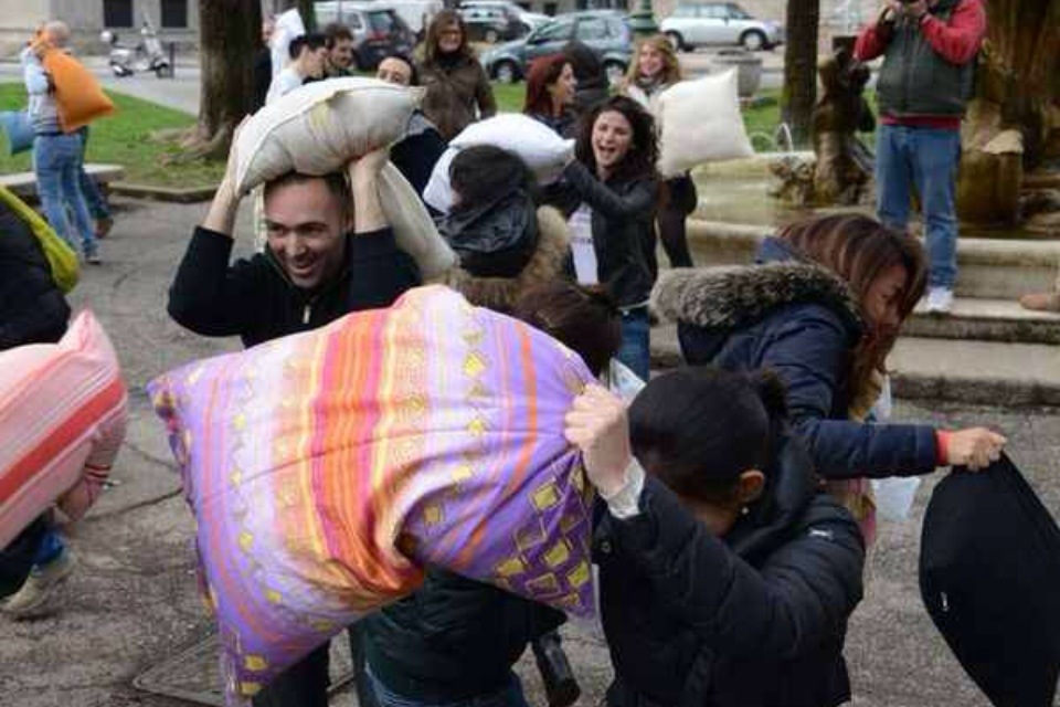 battaglia cuscini bergamo 1