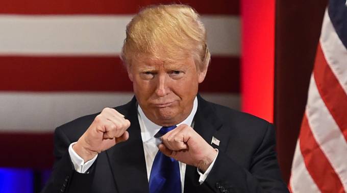 Trump è pericoloso come l’Isis Lo dice nientemeno che l’Economist