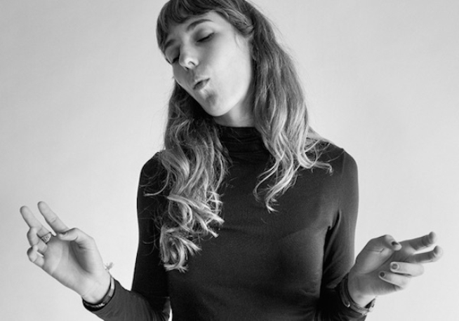 La campionessa mondiale di fischio Ascoltate un po’ quanto è brava