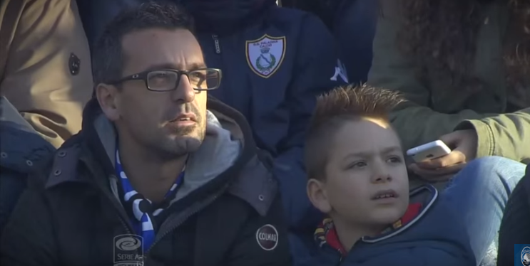 Video della Dea per i suoi papà Sugli spalti, aspettando un gol