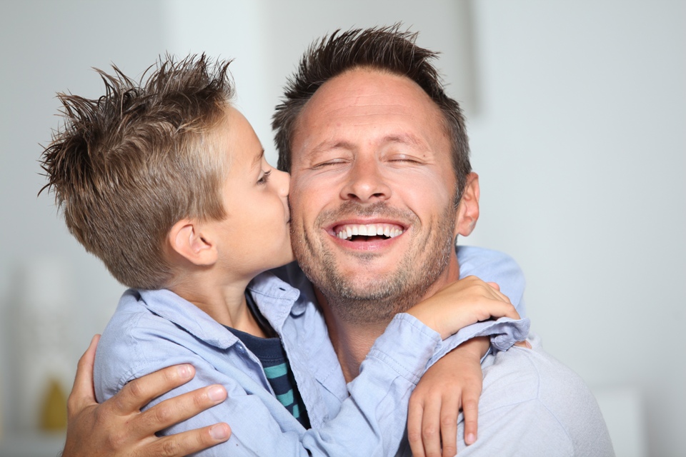Cinque notizie che non lo erano Festa del papà vietata pro gay?