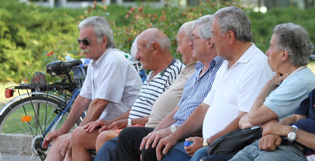 pensionati_tristi_645