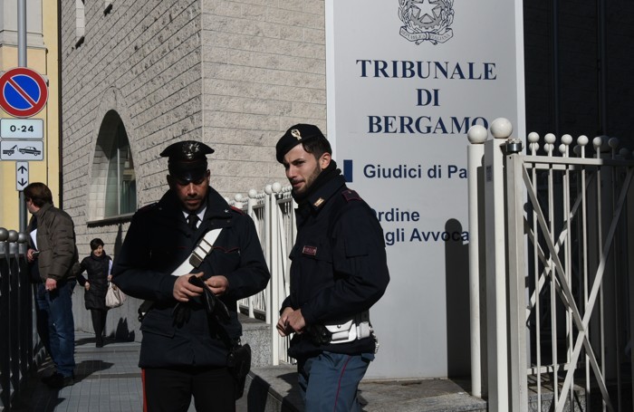 Bossetti, la difesa getta ombre sul custode del centro sportivo