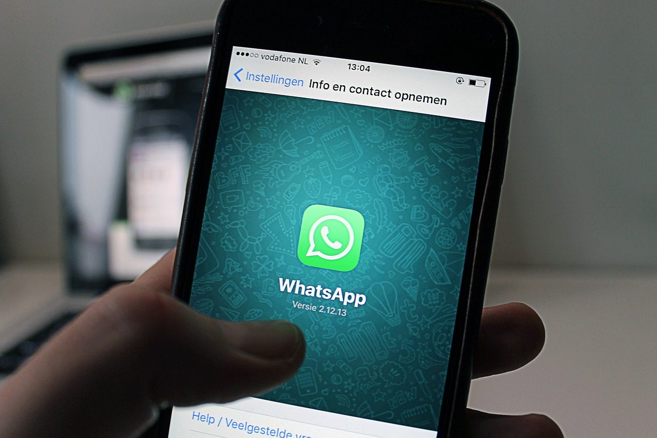 Avete uno di questi smartphone? Presto non potrete usare Whatsapp