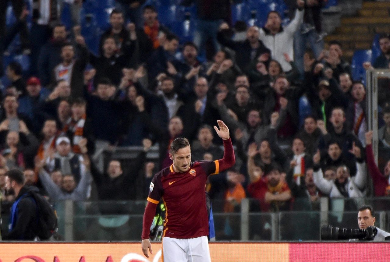 La Leggenda del Grande Capitano Quella del vecchio che entra e fa gol