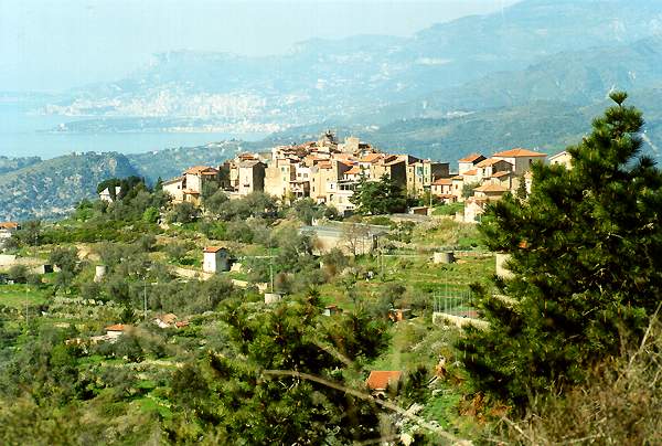 Non solo in Liguria c’è un principato Hanno pure fatto un colpo di Stato