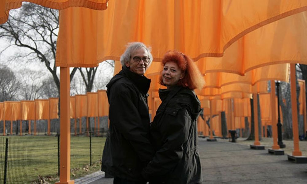 Christo-Jeanne-Claude_The-Gates-Central-Park-New-York-City-1979-2005_ph.-Wolfgang-Woltz_c-Christo-2005-1000x600