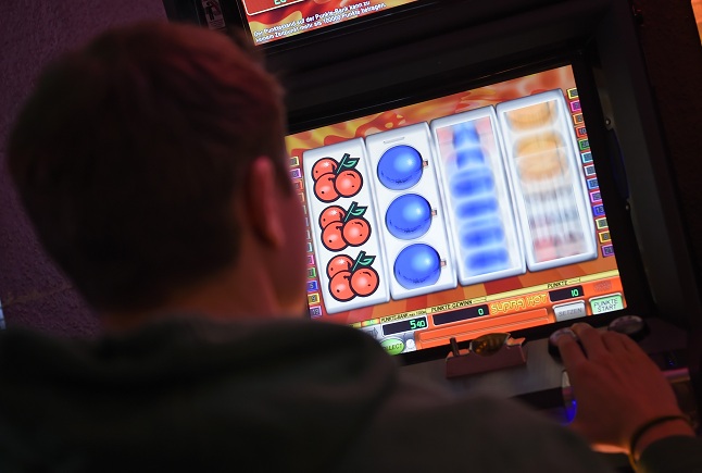 Storie di bergamaschi rovinati dal gioco d’azzardo. Ma che poi sono riusciti a rinascere