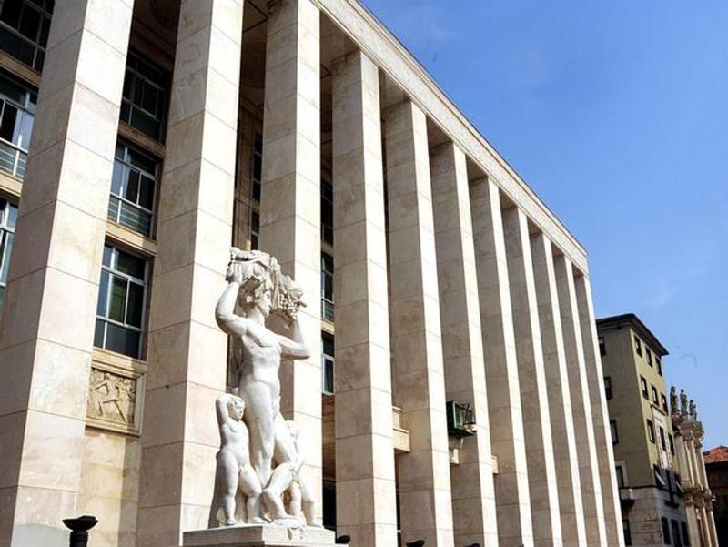 Quando andrà la Prefettura nel Palazzo della Libertà? Forse mai (ripensamenti in corso)