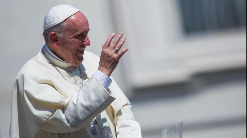 La Merkel premia il Papa che non fa sconti all’Europa