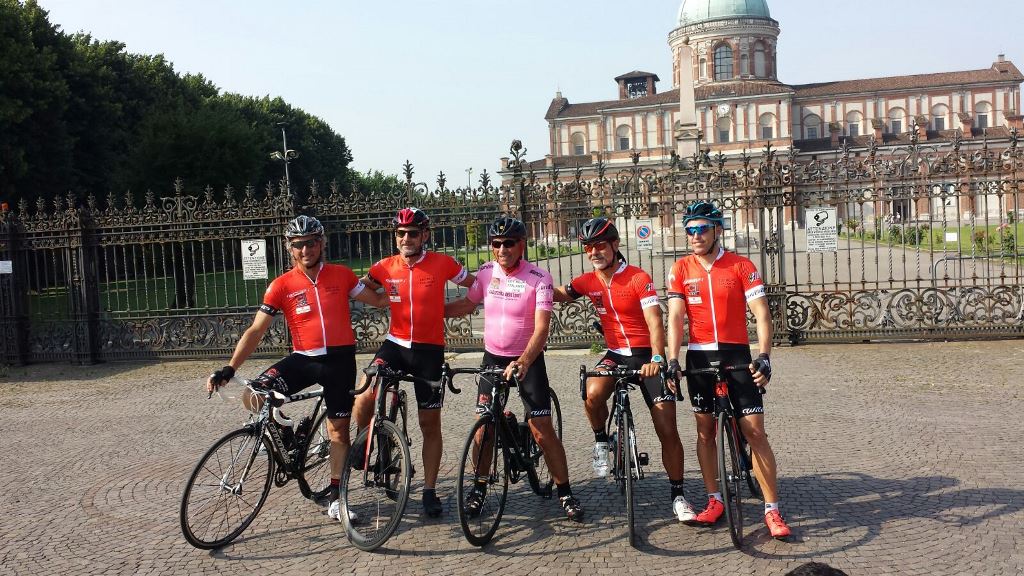 Infinitamente grazie mister Il ritorno a casa di Reja (in bici)
