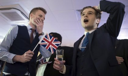 Gran Bretagna, addio all'Europa Cameron si dimette, panico in Borsa