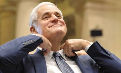 Formigoni lancia il suo nuovo movimento all'evento dei forzisti a Treviglio: «Non escludo di candidarmi»