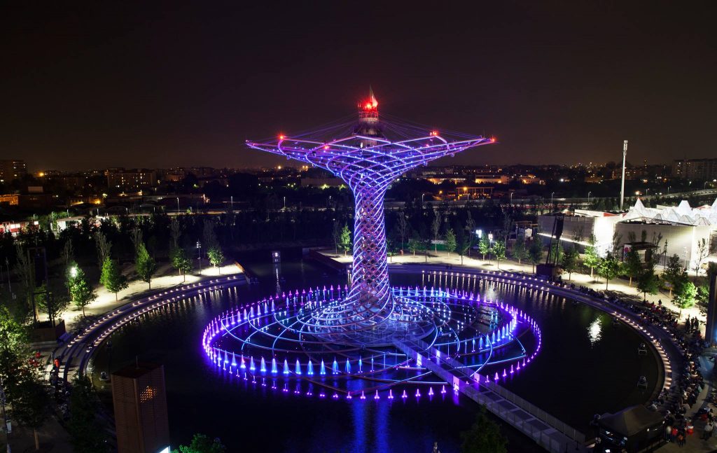Si riaccende l’Albero della Vita (e ci si può pure camminare dentro)