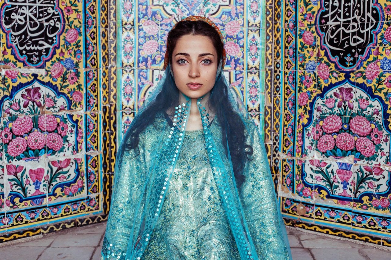 100 foto di donne per realizzare l’Atlante della bellezza del mondo