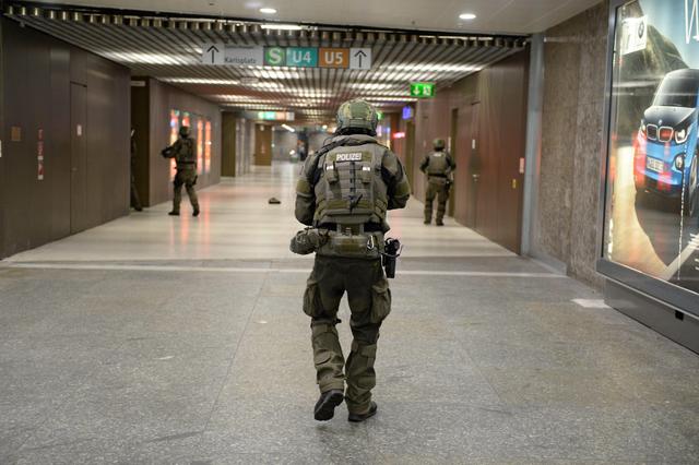 Monaco: tv, attentatore in fuga, metropolitana chiusa