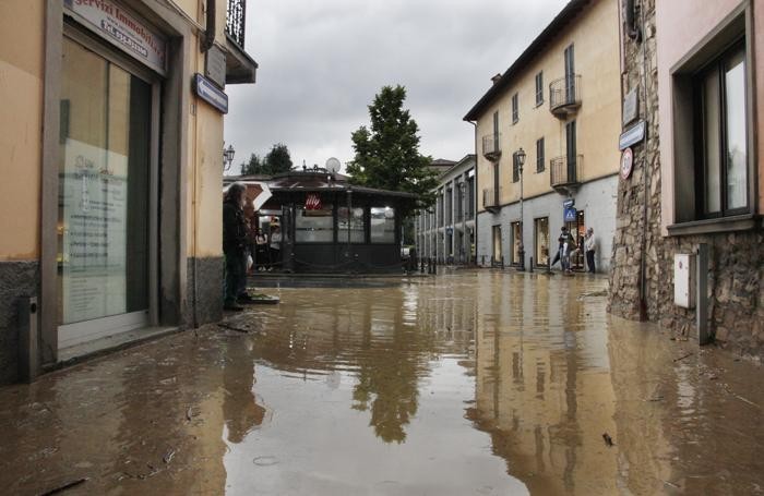 protezione-civile-nuova-allerta-meteorischio-forti-temporali-sulla-bergama_23b2a480-2ff2-11e6-bb78-e8de0da624df_700_455_big_story_linked_ima