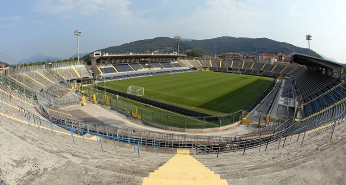 740-stadio-senza-pali-e-reti-curve