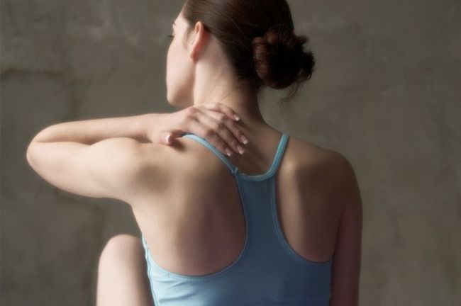 Perché ci fanno male i muscoli il giorno dopo aver fatto esercizio