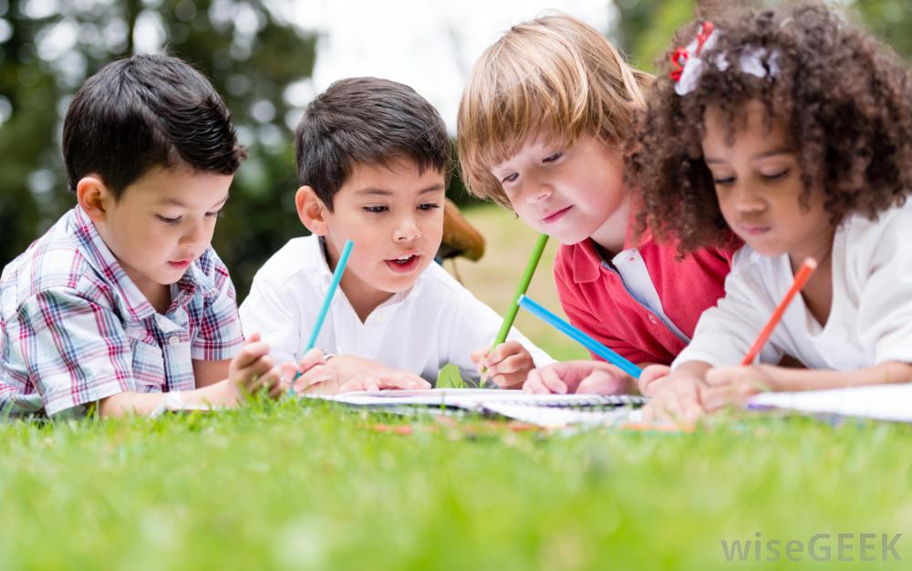 I bambini con un amico del cuore crescono più felici e più intelligenti
