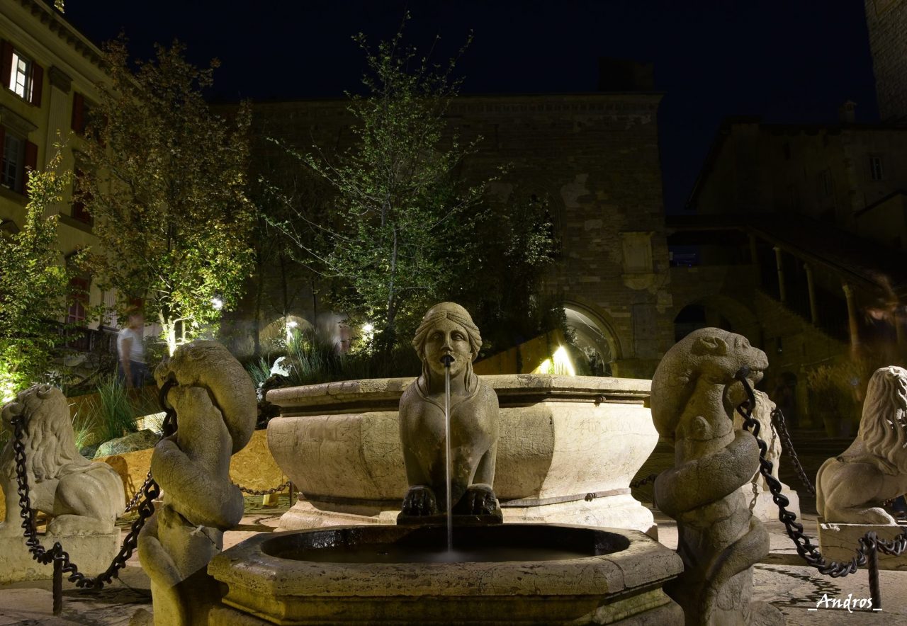Piazza Vecchia – Andrea Rossi