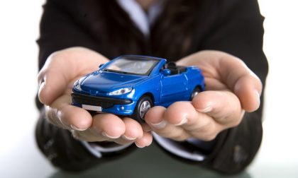 Qualche dritta per evitare truffe quando si compra un'auto nuova