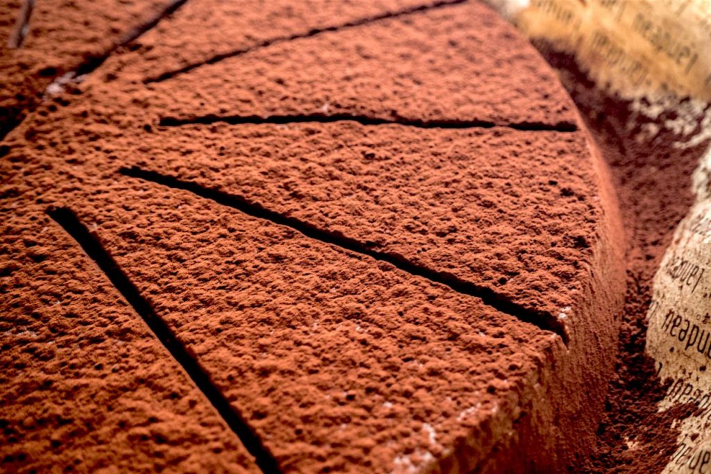 torta-al-cioccolato-landeau-1300x867