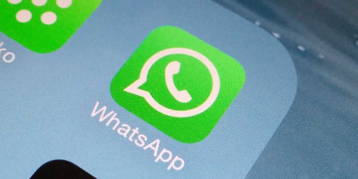 Togliere Whatsapp a quei genitori! (per il bene della scuola e dei figli)