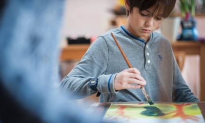 La scuola senza tecnologia (e che la vieta anche a casa)
