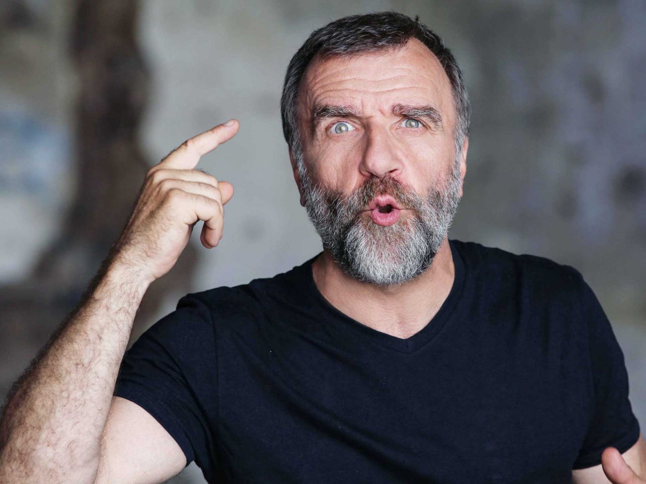 Da Un medico in famiglia a Dario Fo Il versatile Ugo Dighero si racconta