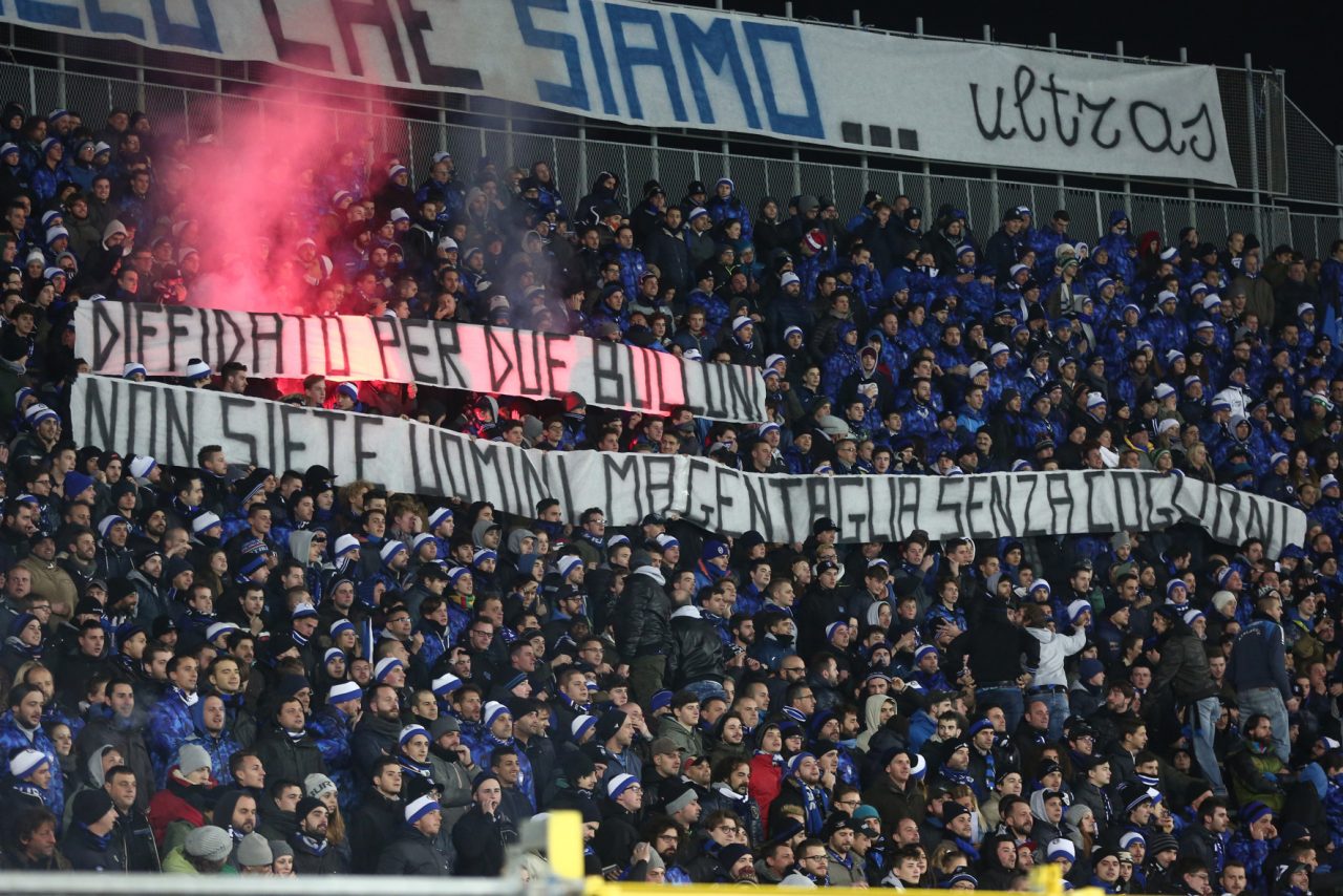 Prima i silenzi e le proteste poi la gioia incontenibile