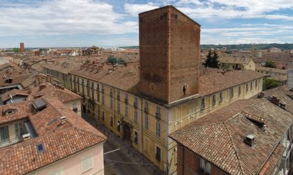 La torre dei Lombriasco ad Asti (che ispirò il deposito di Paperone)