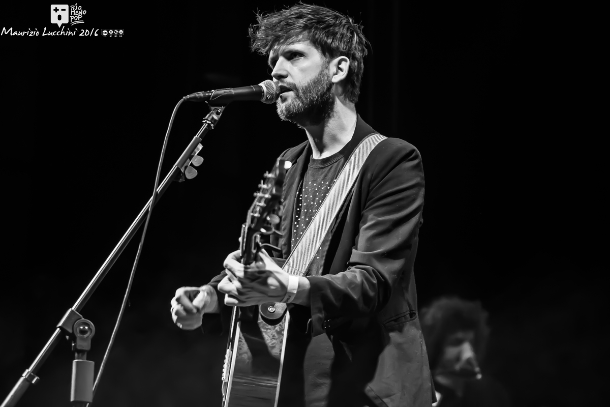 Quando Dente suonò in autostrada Concerto improvvisato sul guard-rail