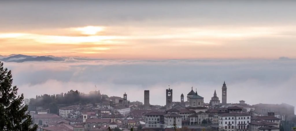 Il cielo sopra Città Alta in un video Uno splendore nato da 2.150 foto