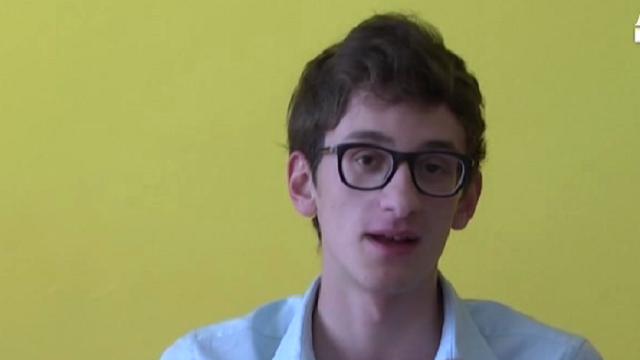 Un 18enne bergamasco blocca il film anti vaccini nella Bassa