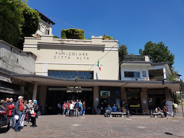 La funicolare di Città riapre il fine settimana. Dal 6 agosto aumenta la capienza sui mezzi