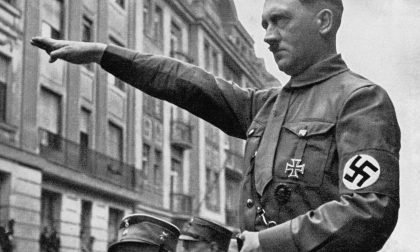 Cita Hitler e Goering su Facebook Oscurato il Manipolo d’avanguardia