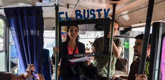 I telegiornali trasmessi sui bus nel Venezuela della censura