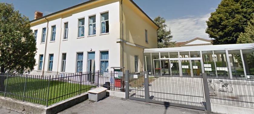 Al lavoro in ufficio a trentadue gradi Alla Caroli di Stezzano si cuoce