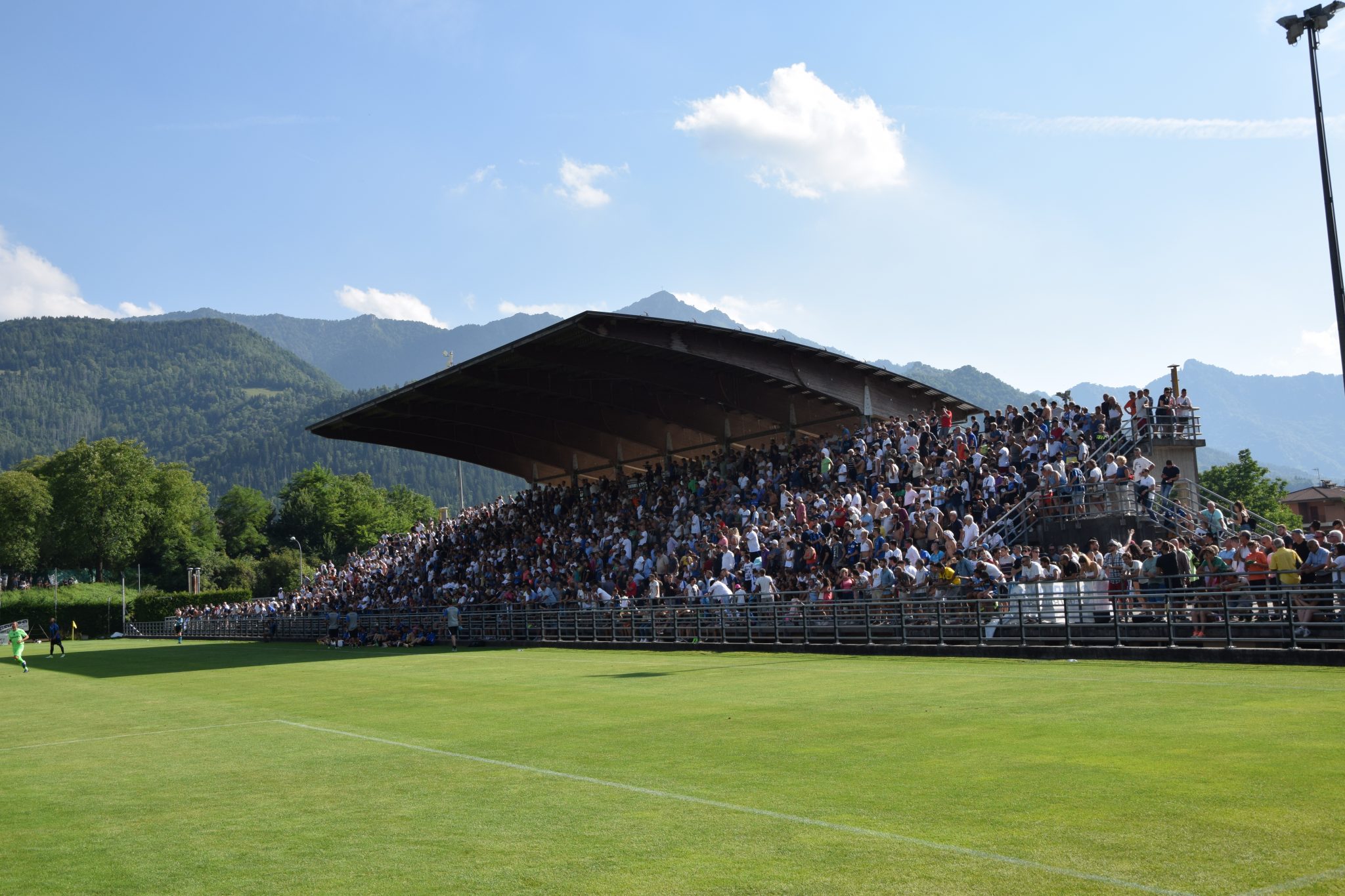 tribuna (1)